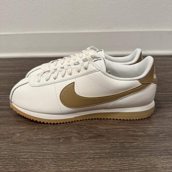 Nike Other - Nike Cortez sz 10